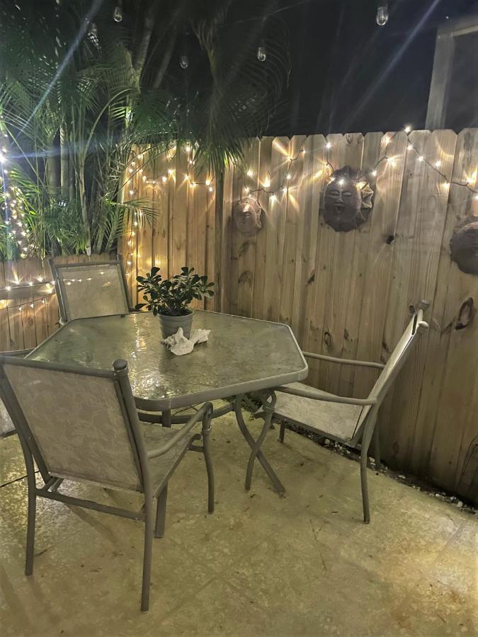 Coastal Townhome In Jupiter 1 Mile To Beach! Exterior foto
