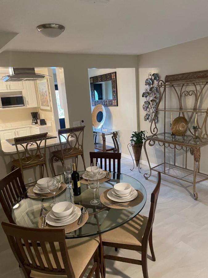 Coastal Townhome In Jupiter 1 Mile To Beach! Exterior foto