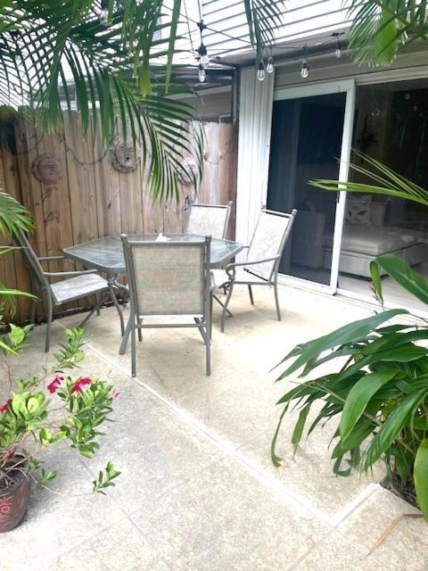 Coastal Townhome In Jupiter 1 Mile To Beach! Exterior foto
